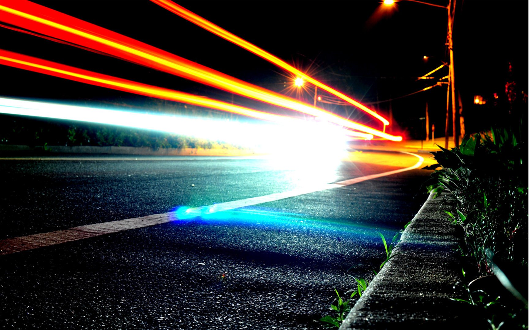 notte strada sfocatura vernice abbagliamento asfalto strada pista luce