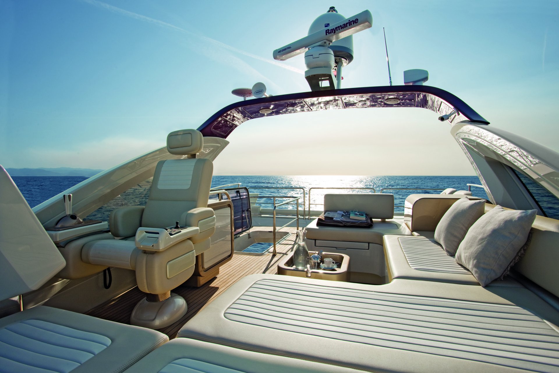 innenraum stil design yacht luxus azimut-72 flybridge