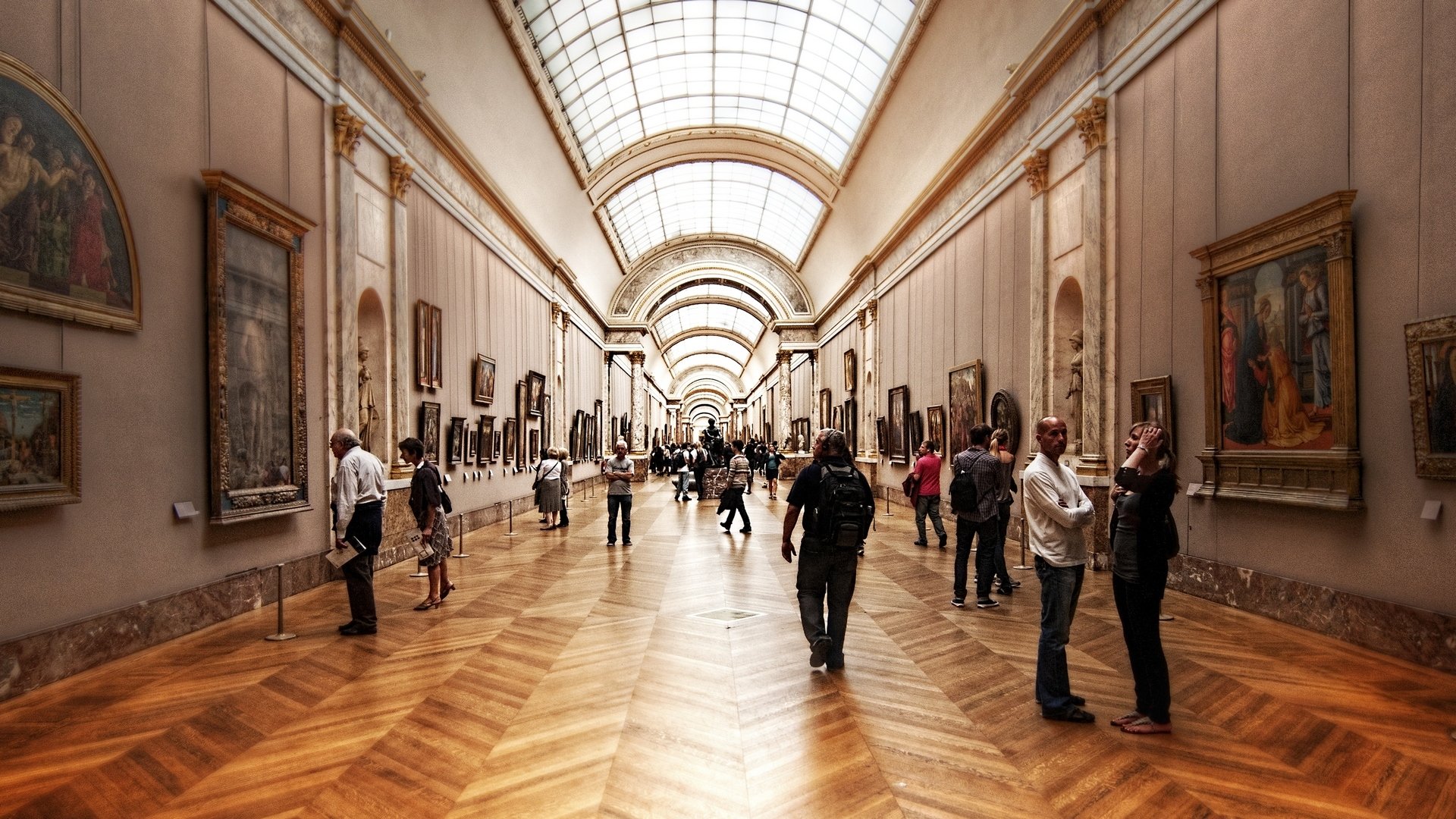 Visiting museums. Художественный музей Лувр. Музеум искусств Лувр. Лувр большая галерея. Лувр Париж виртуальная экскурсия.