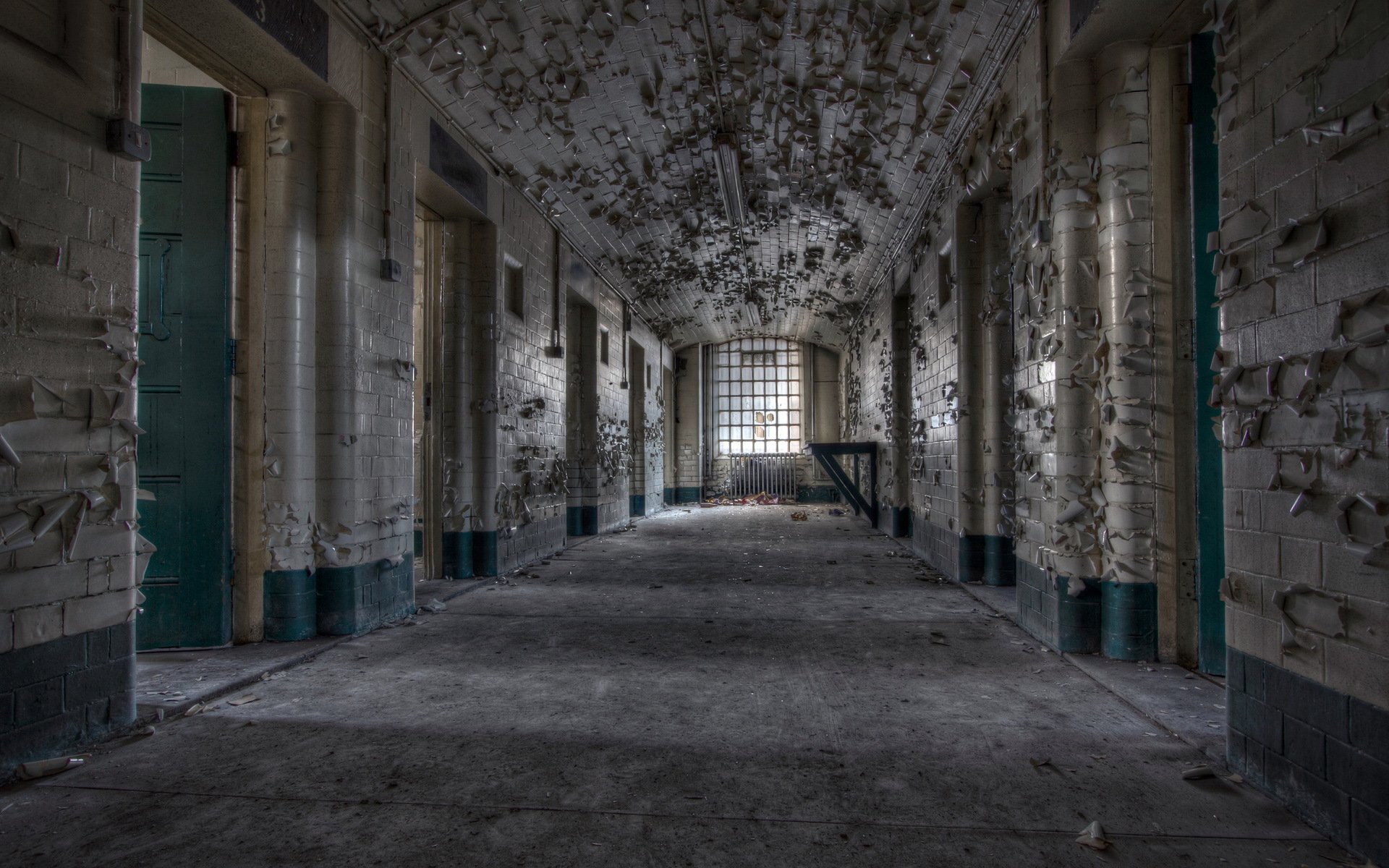 intérieur prison couloir