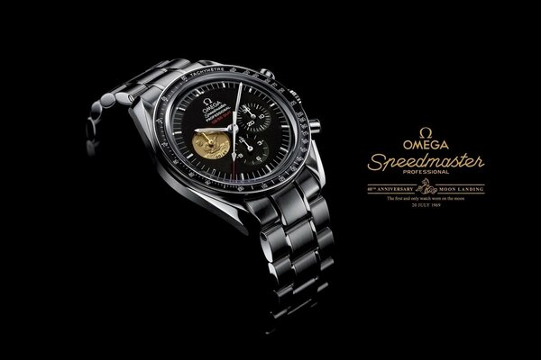 Montre Suisse omega sur noir