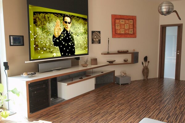 Grande TV negli interni standard