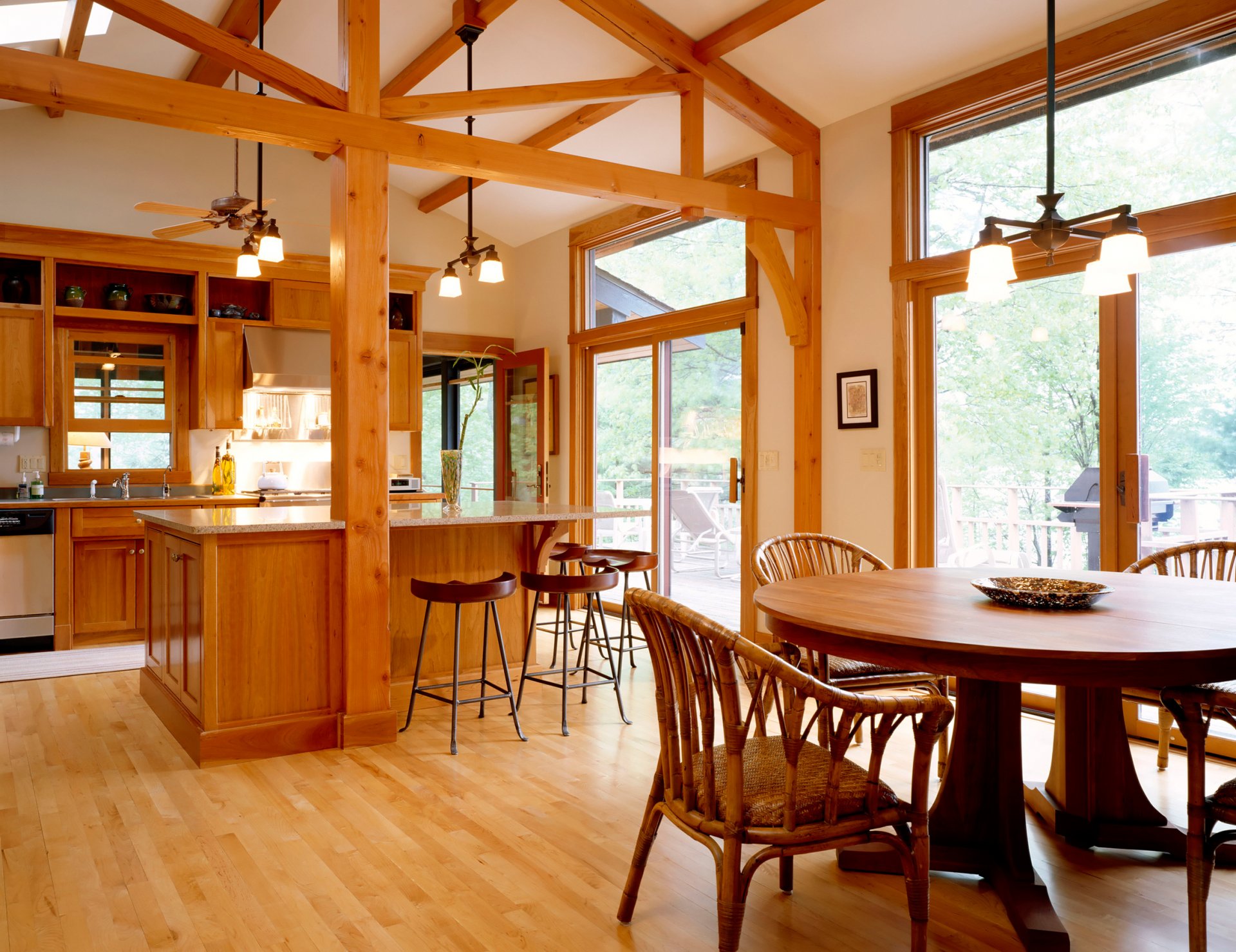 intérieur papier peint maison en bois confort cuisine salle à manger