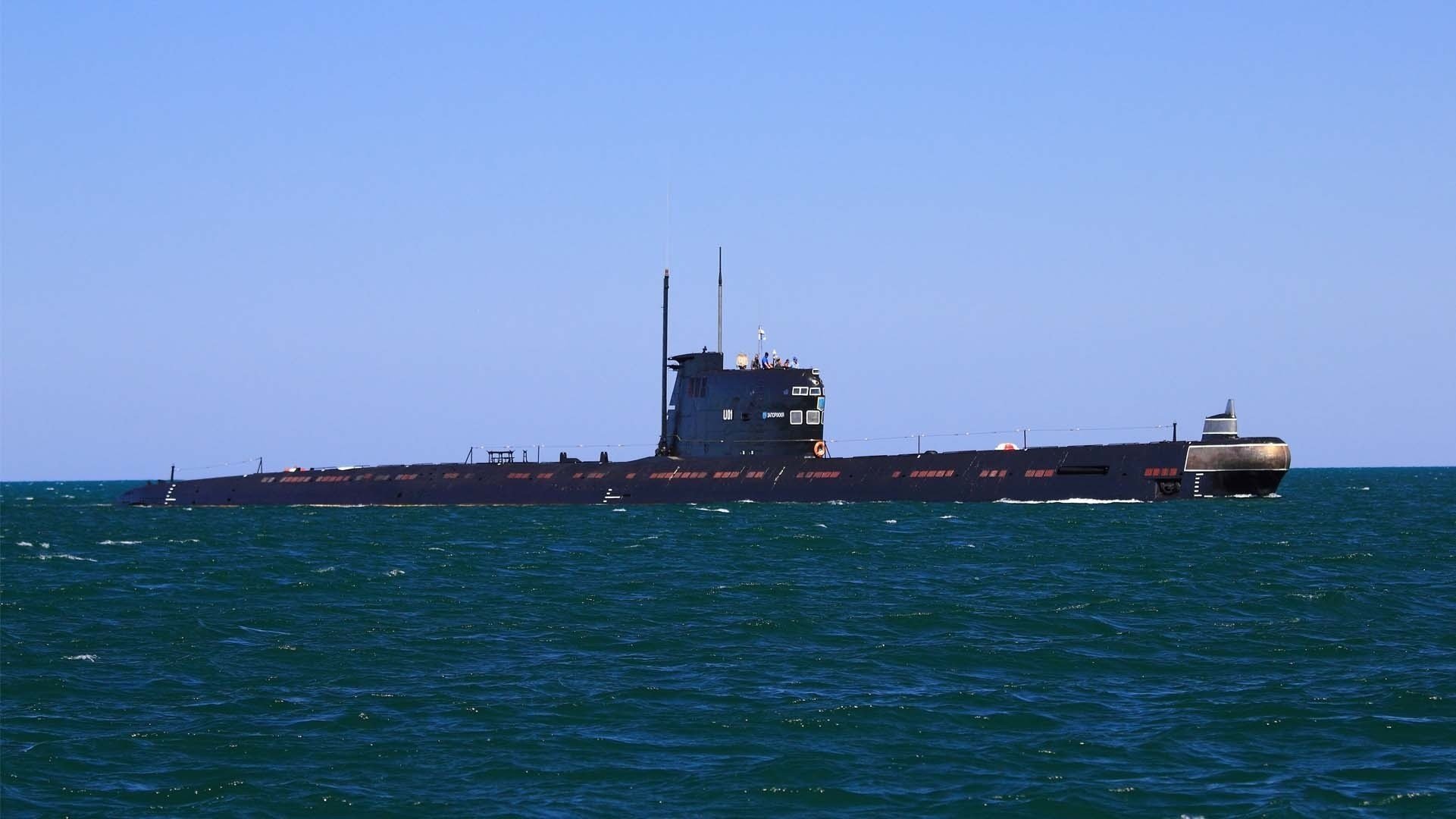 ubmarine ocean fleet submarine in