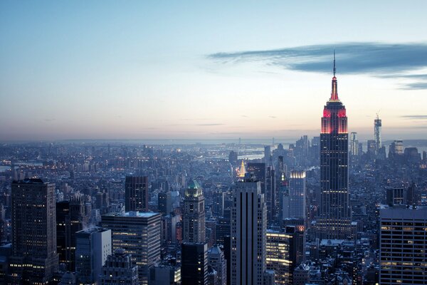 New York City stan New York at sunset