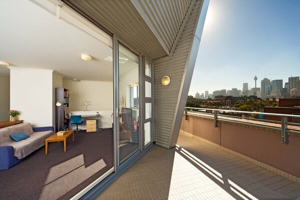 Design of a spacious balcony and loggia