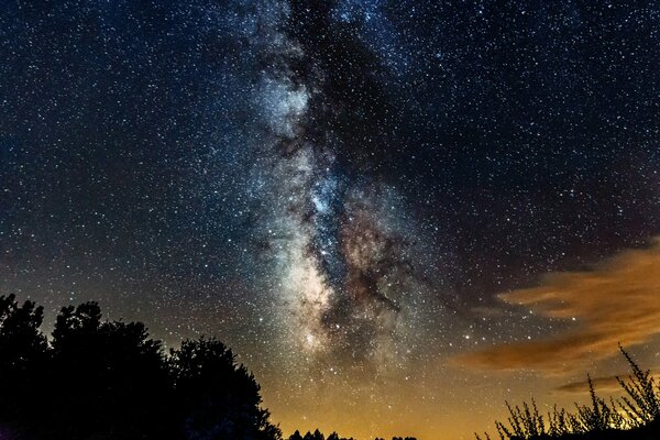 La voie lactée dans les ténèbres