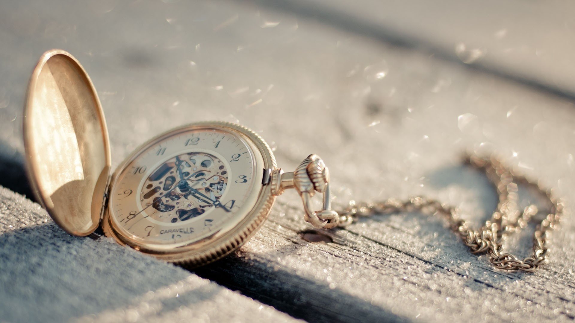 horloge macro chaîne aiguilles