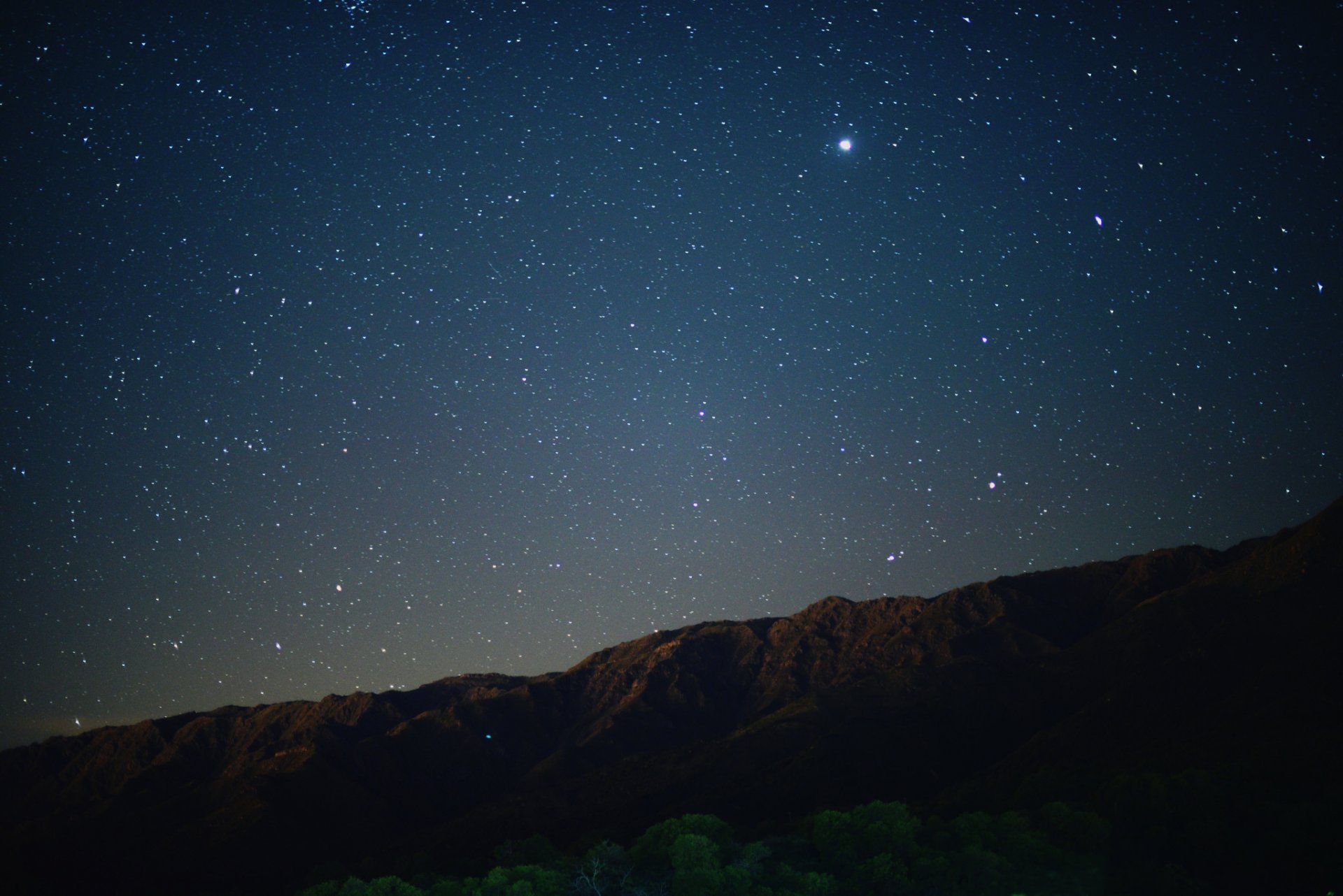 via lattea spazio stelle montagne mistero