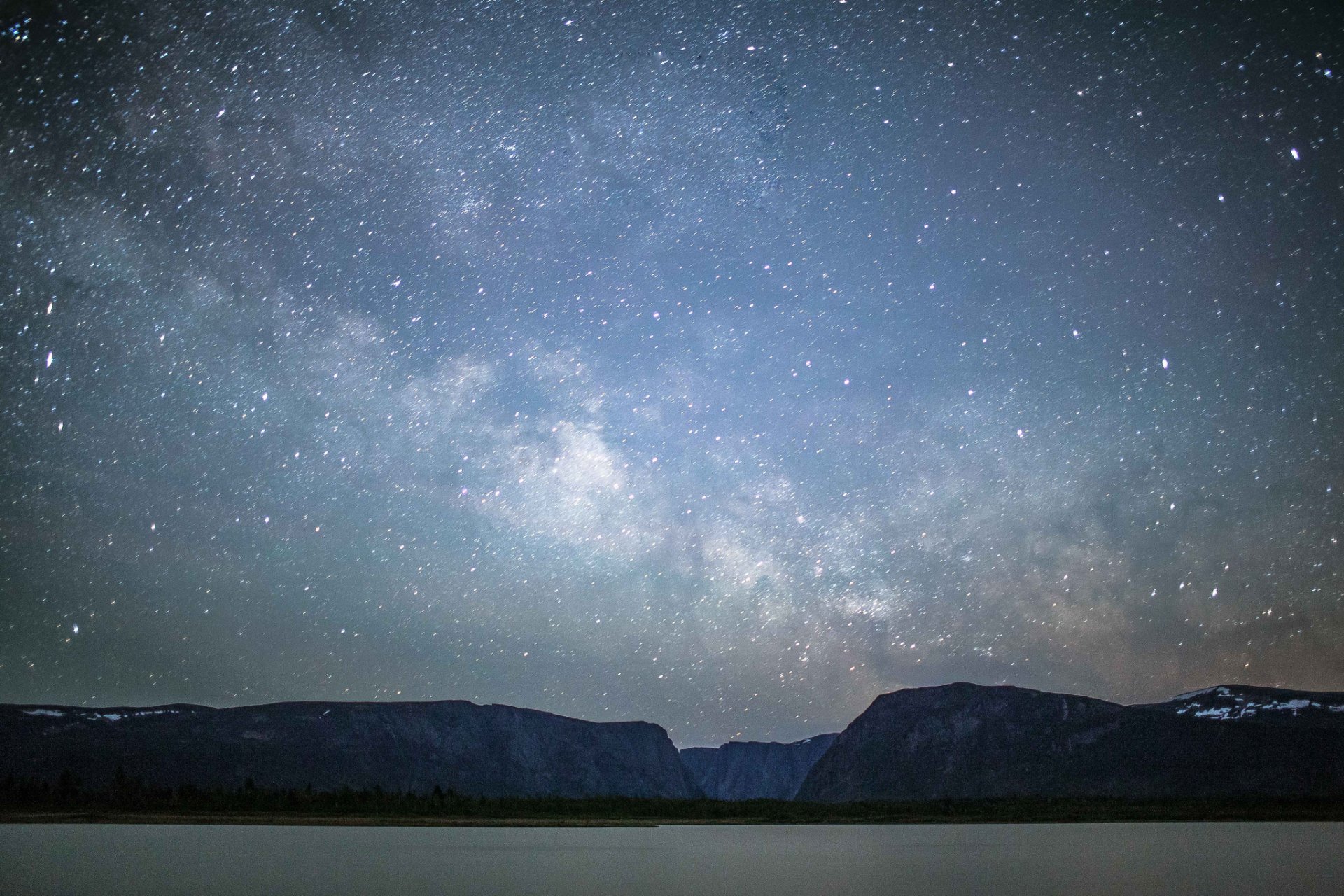 voie lactée espace montagnes lac côte étoiles mystères