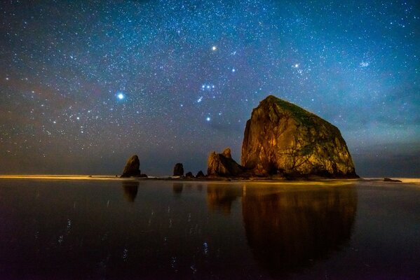 Isola di pietra, WADA a specchio con riflesso del cielo