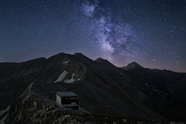 The incredible beauty of the mountains under the starry sky