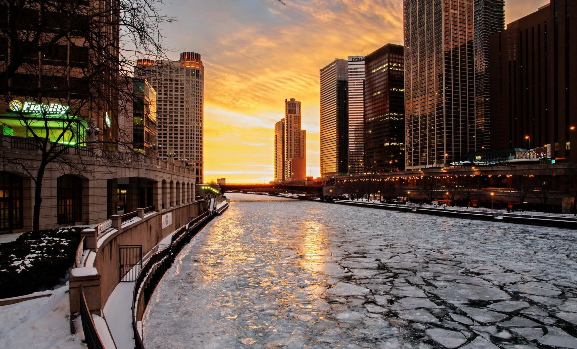 chicago américa estados unidos ciudad rascacielos agua hielo nieve invierno puesta de sol