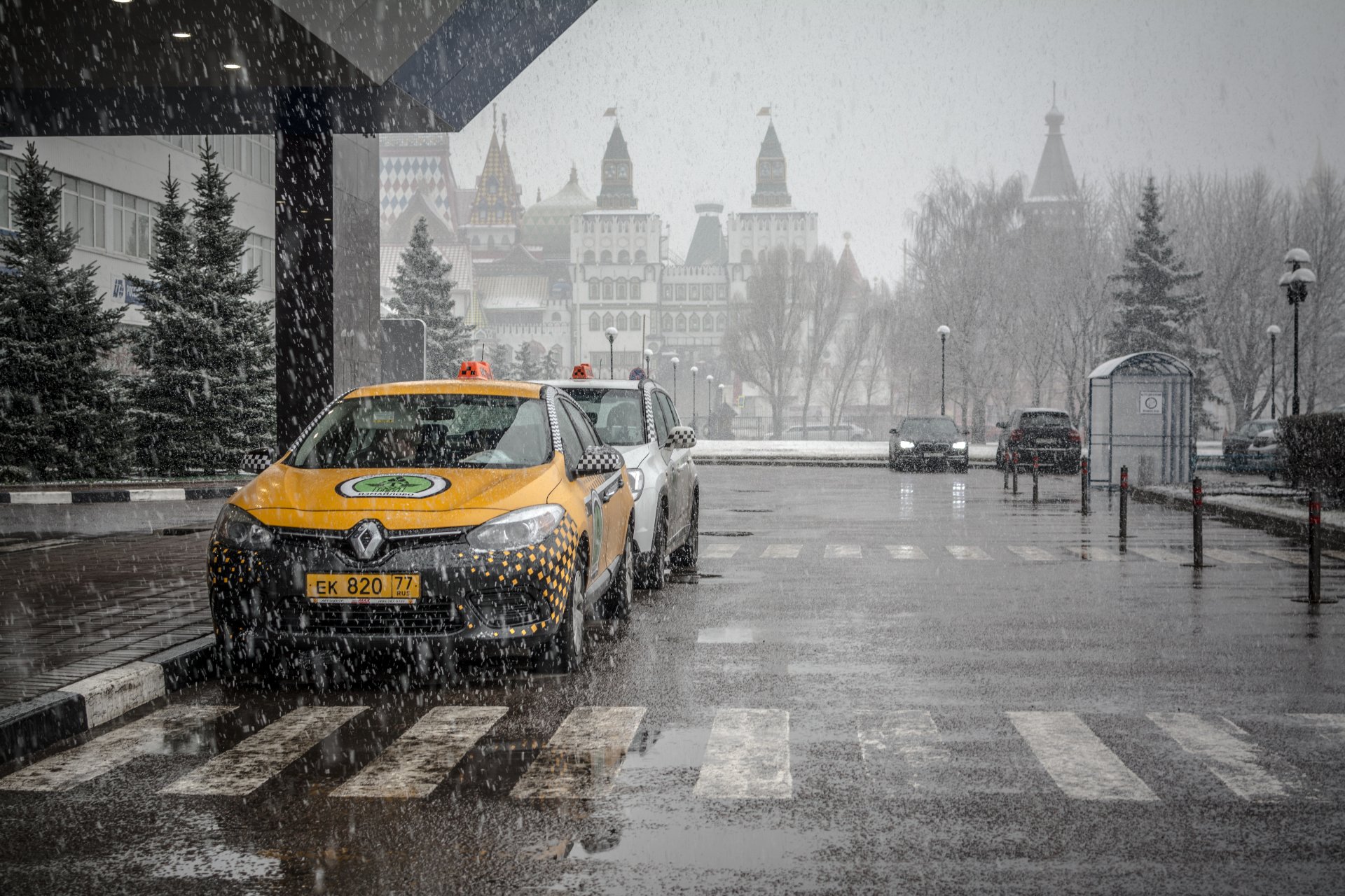 miasto moskwa moskow taxi śnieg ulica