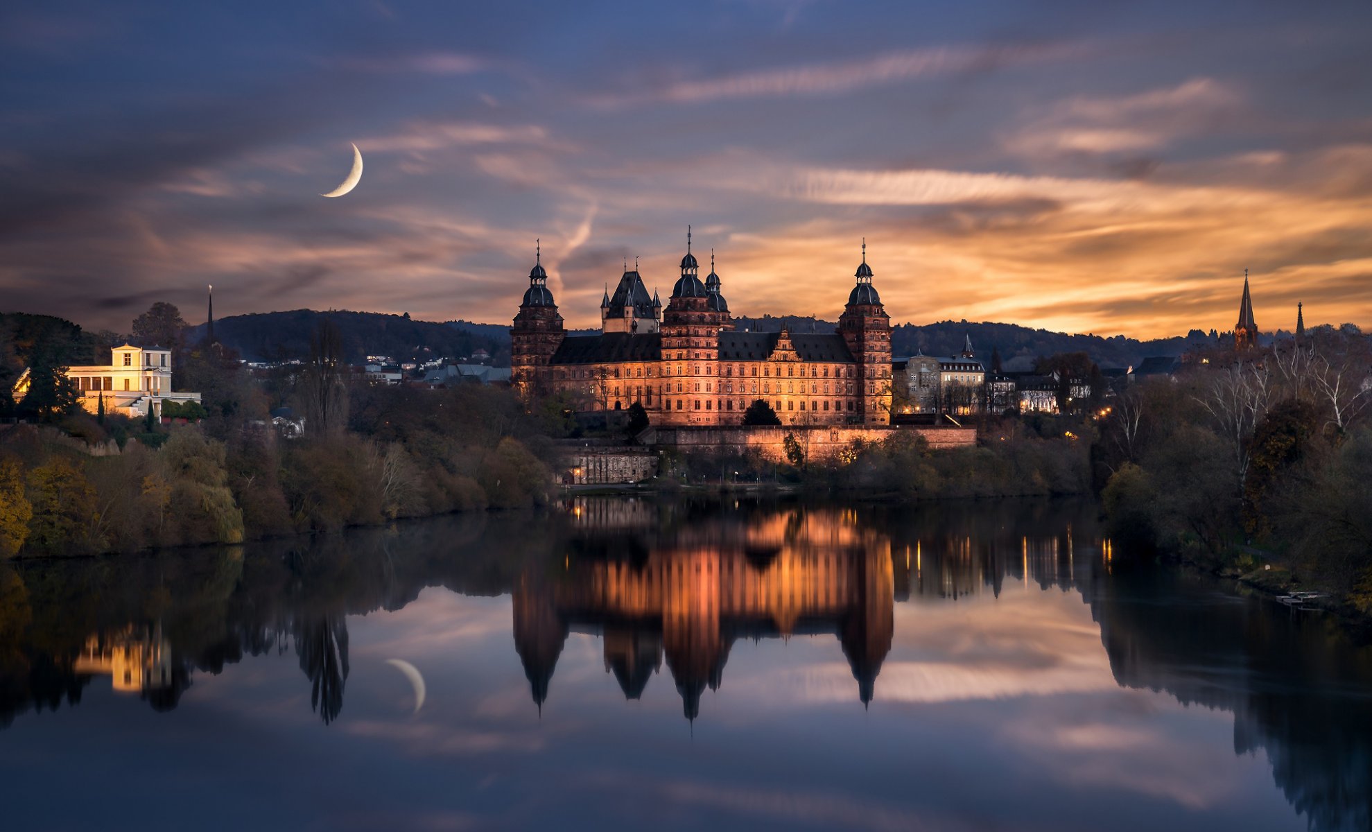 deutschland stadt aschaffenburg renaissance schloss johannesburg nacht mond wasser reflexionen