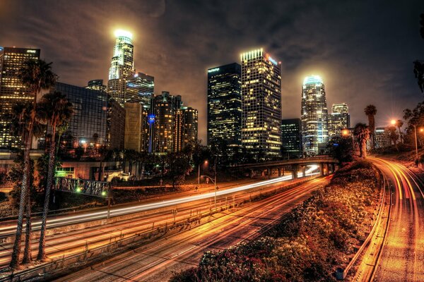 Nuit à Los Angeles voitures rapides