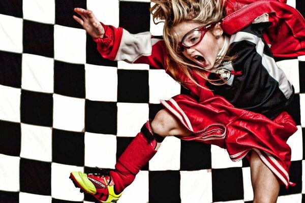 Il piccolo calciatore è determinato