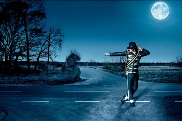 Michael Jackson hace moonwalk