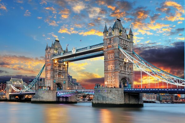 Tower Bridge sur la Tamise
