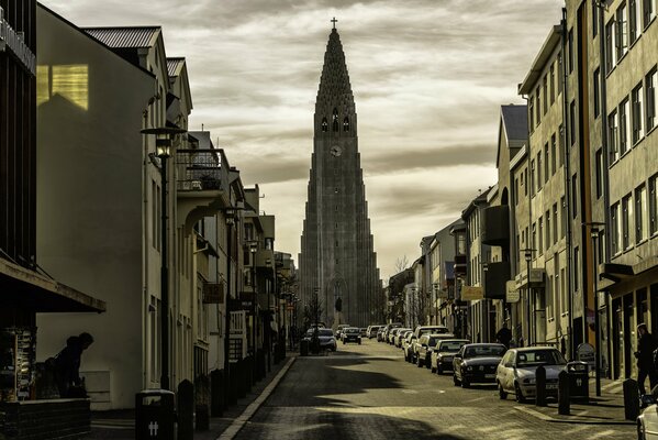 Reykjavik Chiesa di Hallgrimskirkja Street