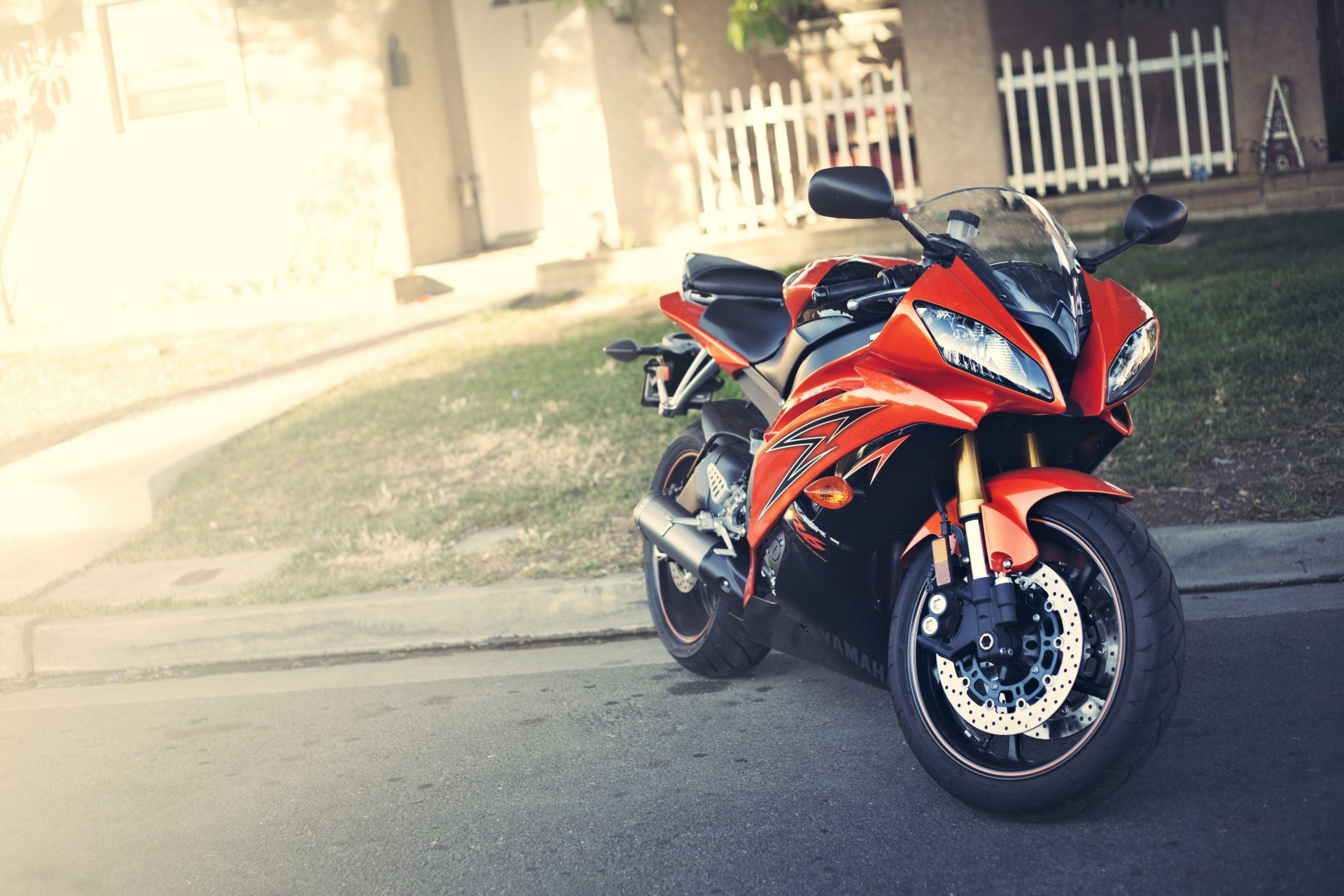 bike red yamaha yzf-r6