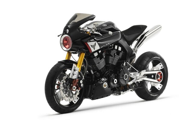 Moto, nero come Batman, veloce come il vento