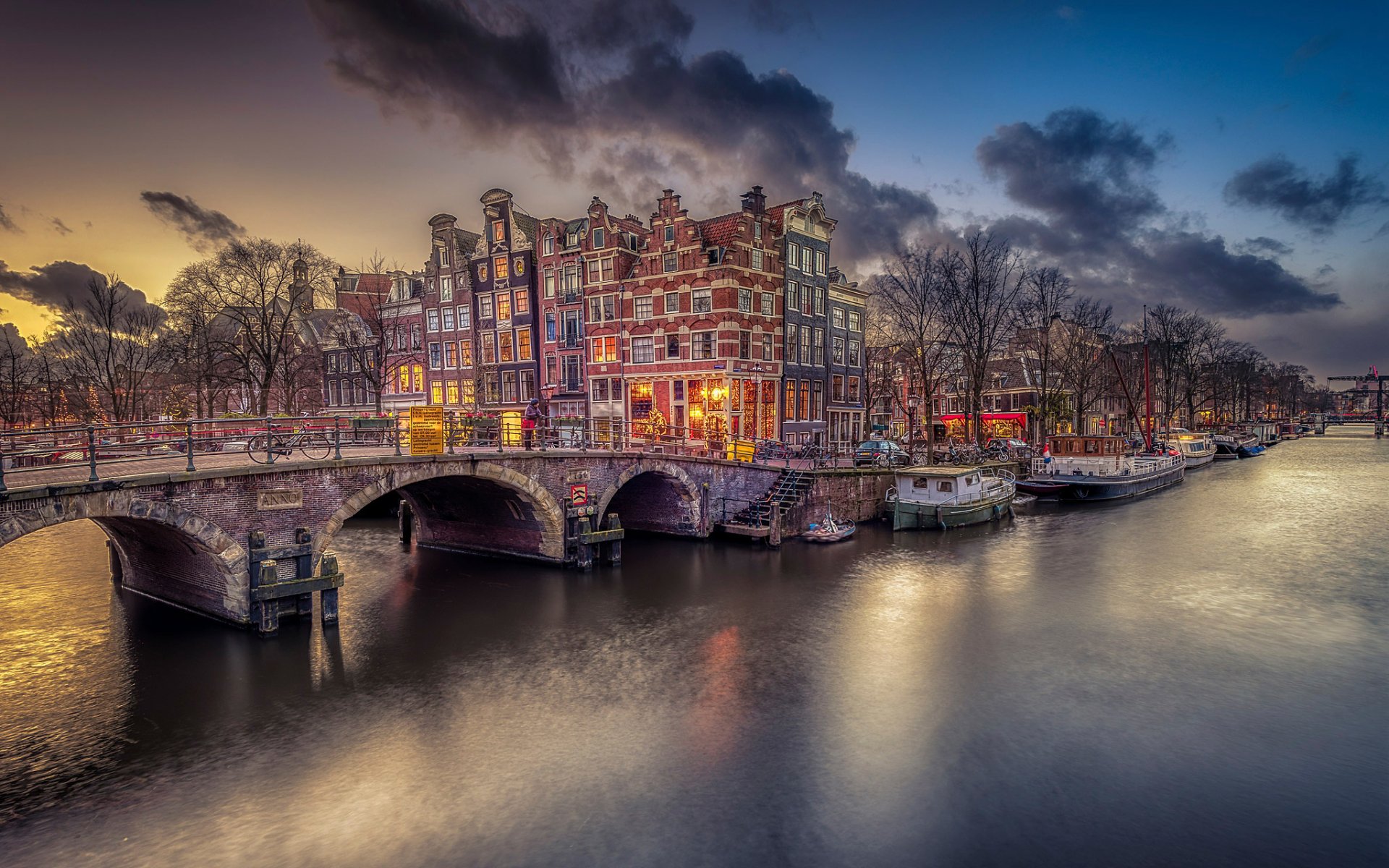 amsterdam kanal brücke wolken