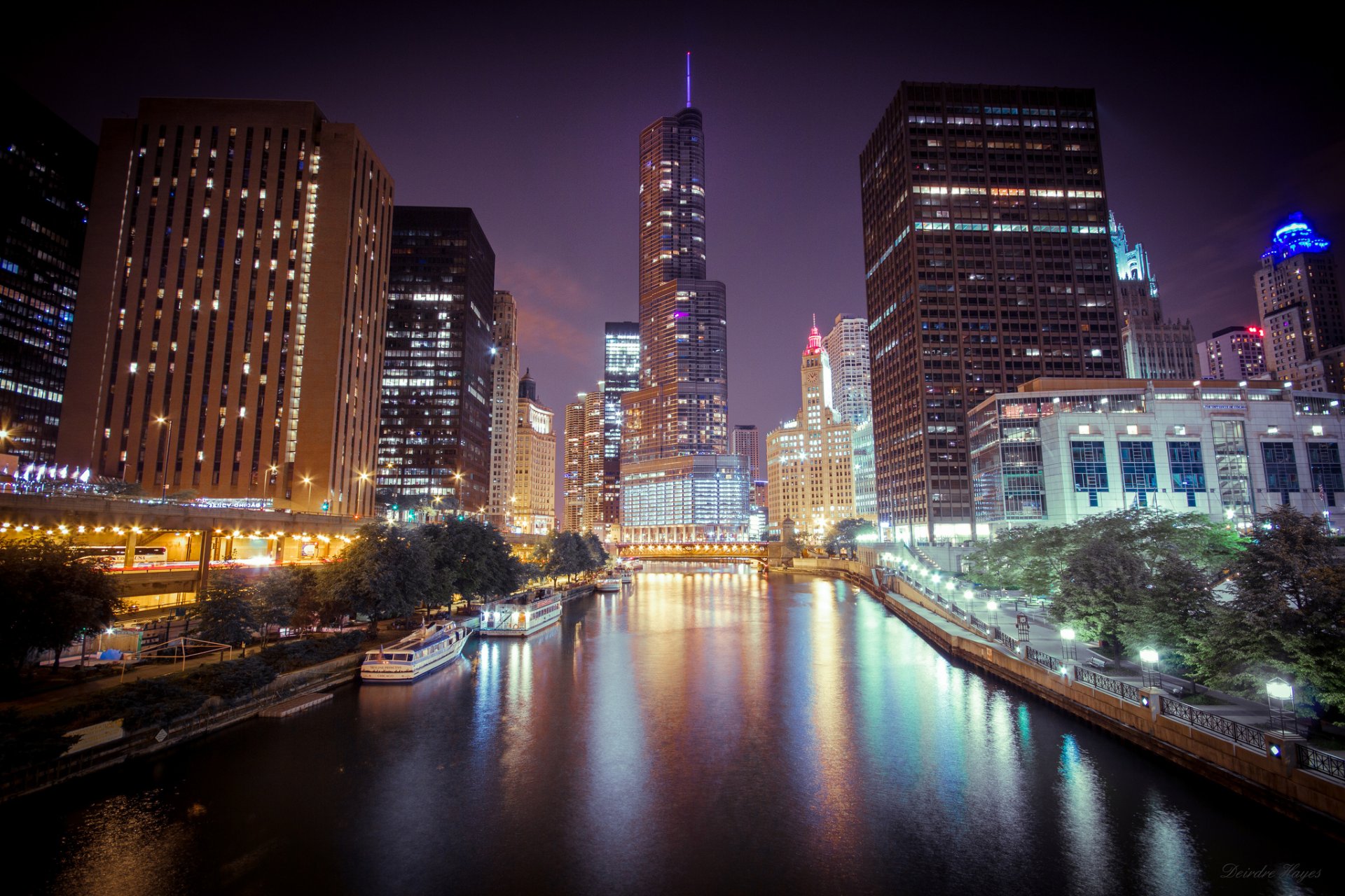 chicago illinois town river skyscraper night light