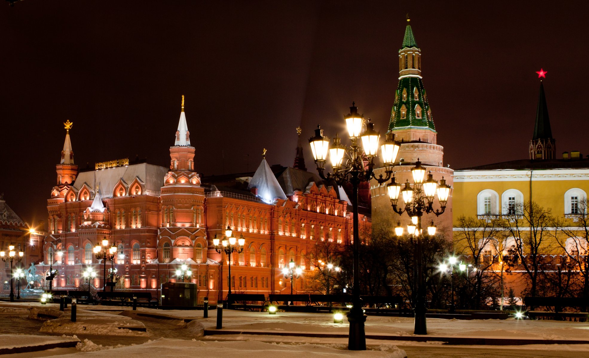 ciudad moscú noche plaza rojo kremlin museo torres linternas invierno luces