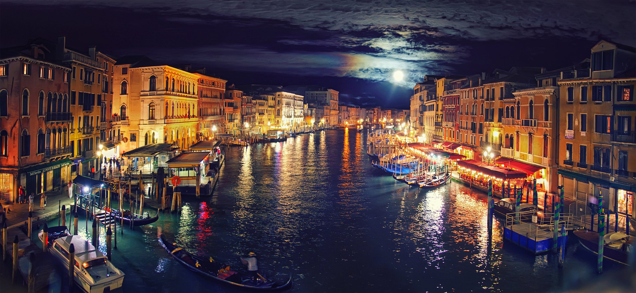 italie venise grand canal canal nuit lumières ciel nuages lune bateau gondole