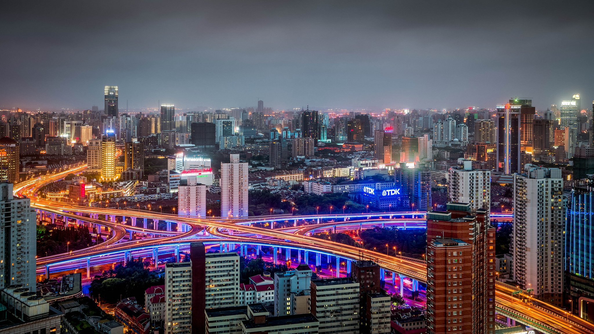 huangpu szanghaj chiny miasto nocne budynki drogi panorama