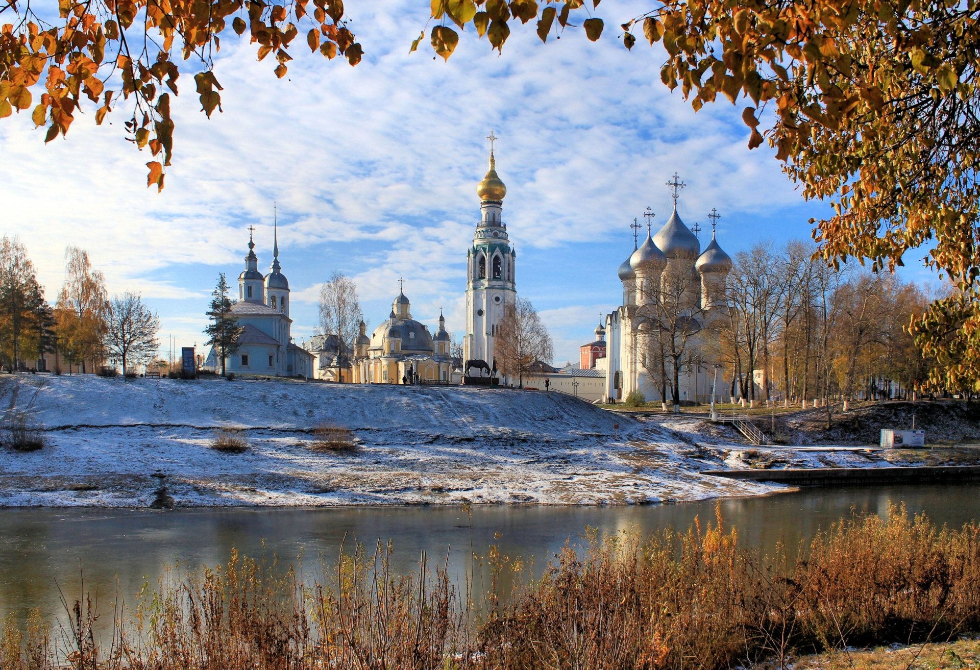 otoño vologda iglesia paisaje río