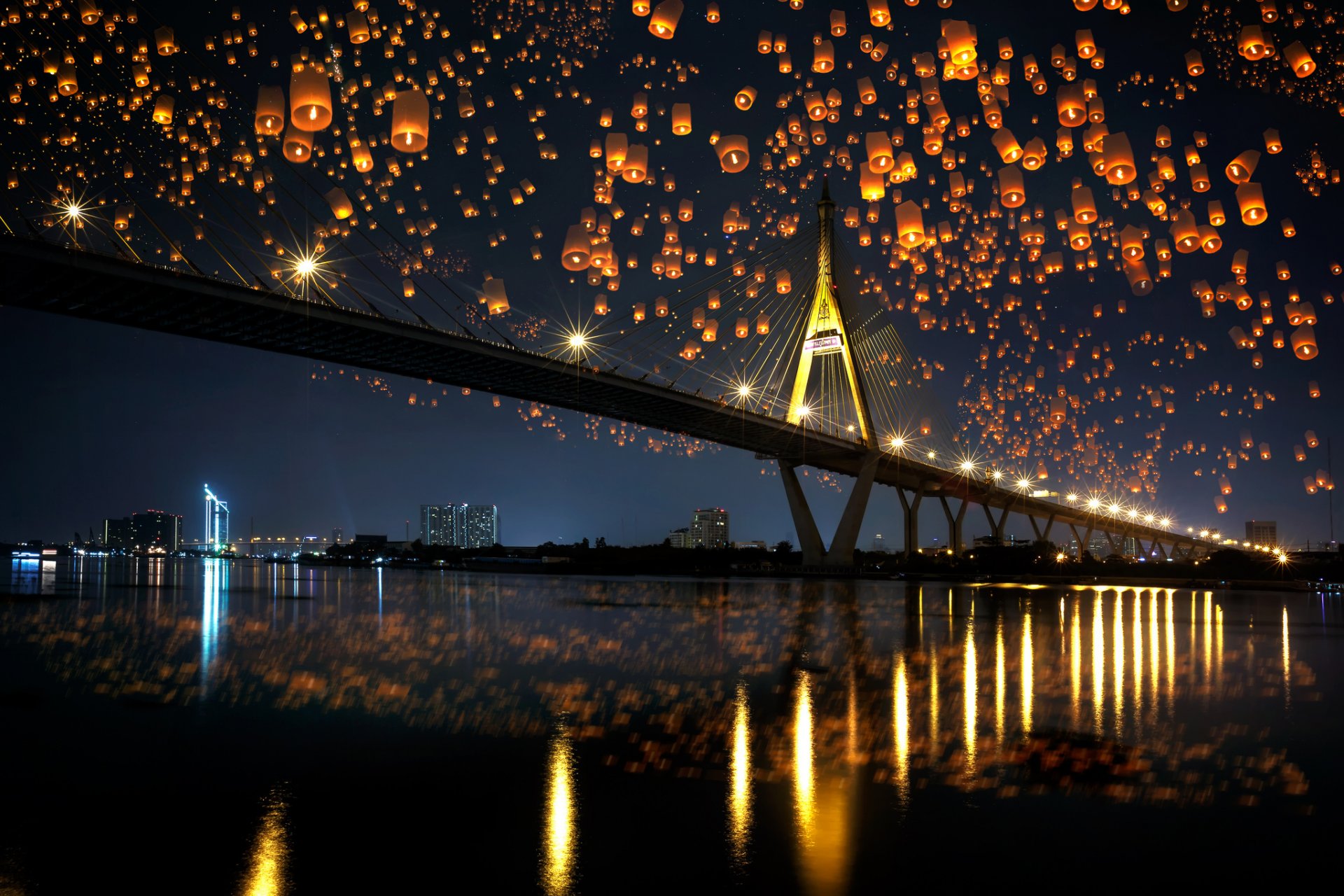 ciudad puente río noche linternas reflexión luces