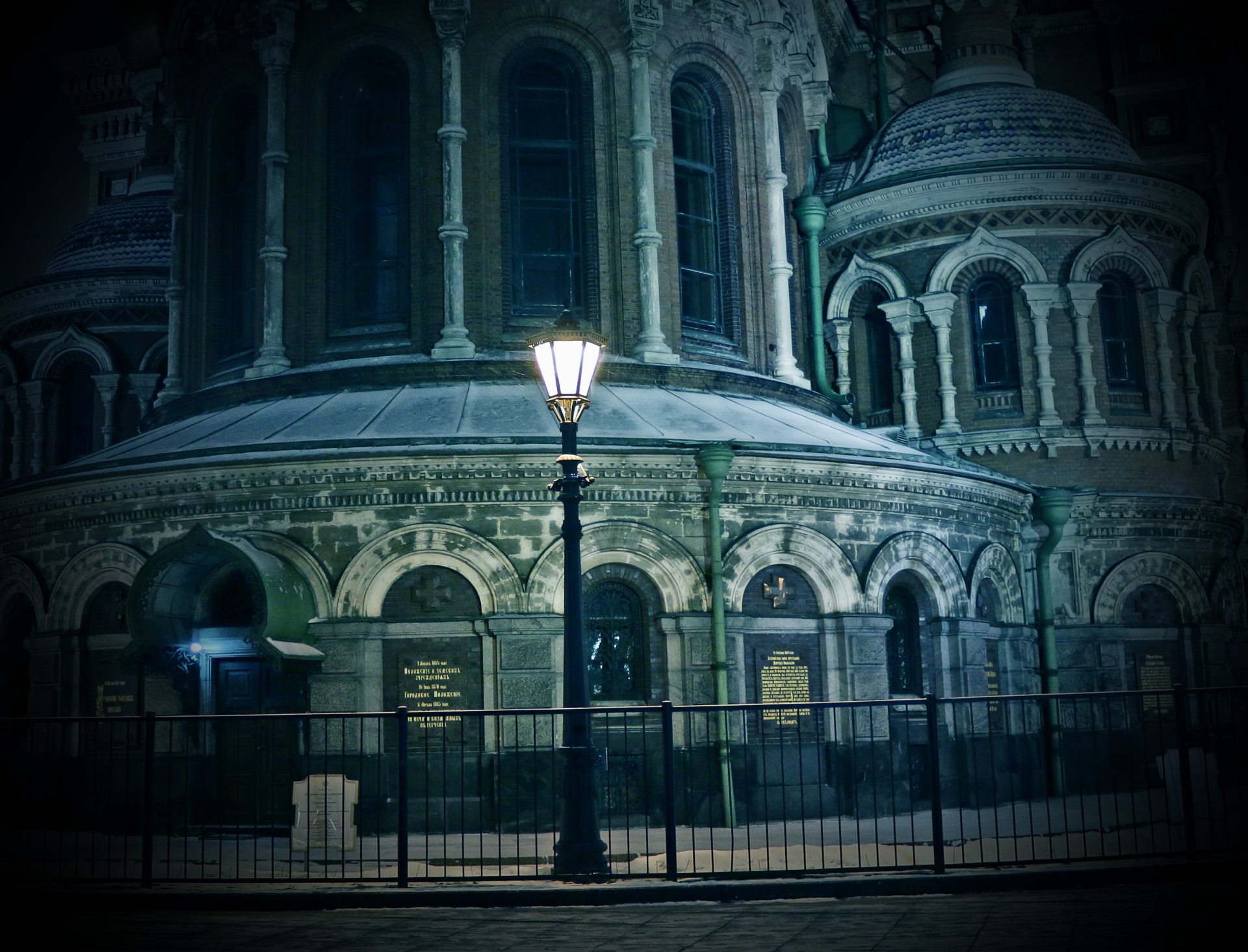 church of the savior on blood st. petersburg light st.petersburg