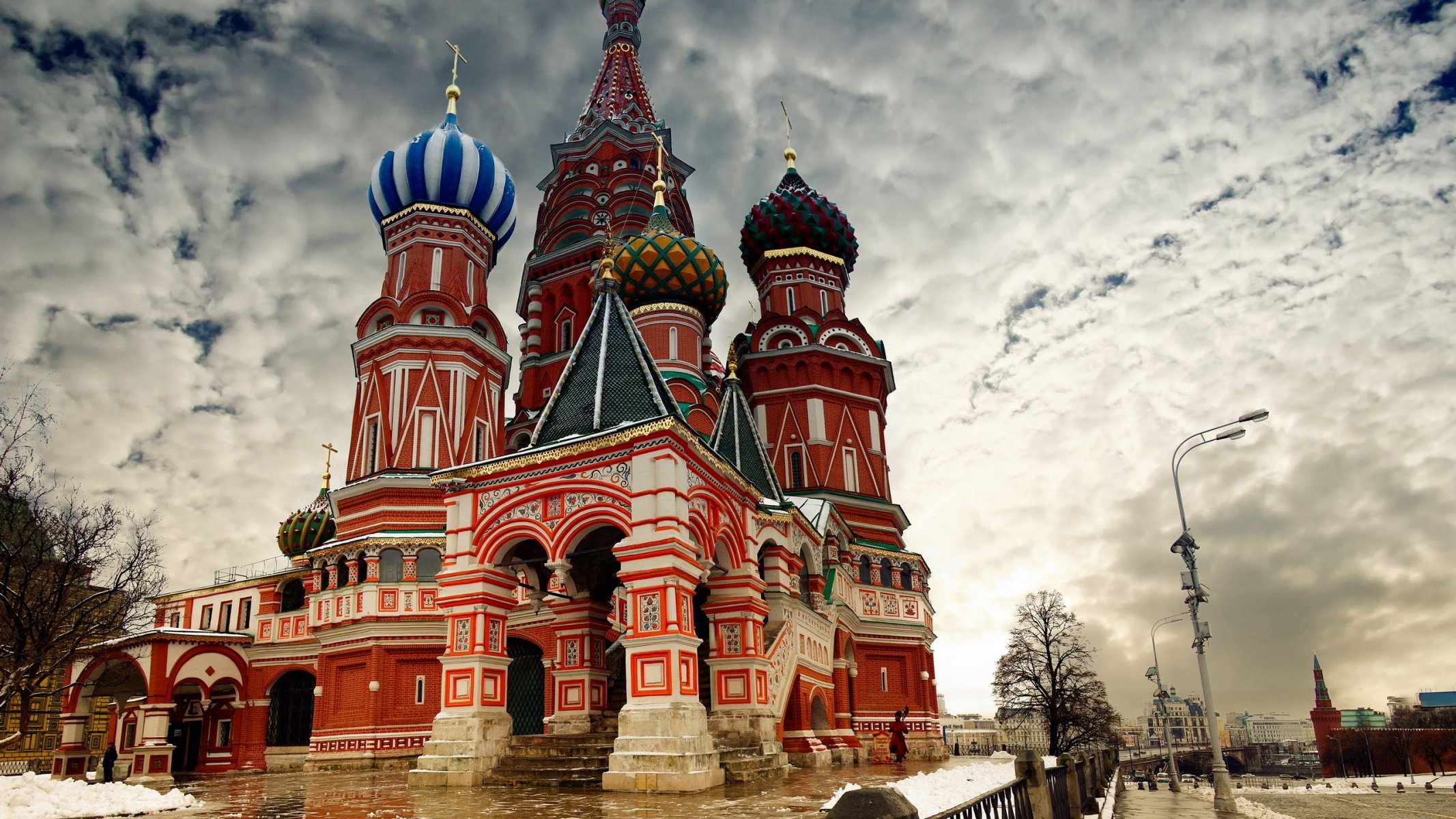 the kremlin cathedral moscow red square