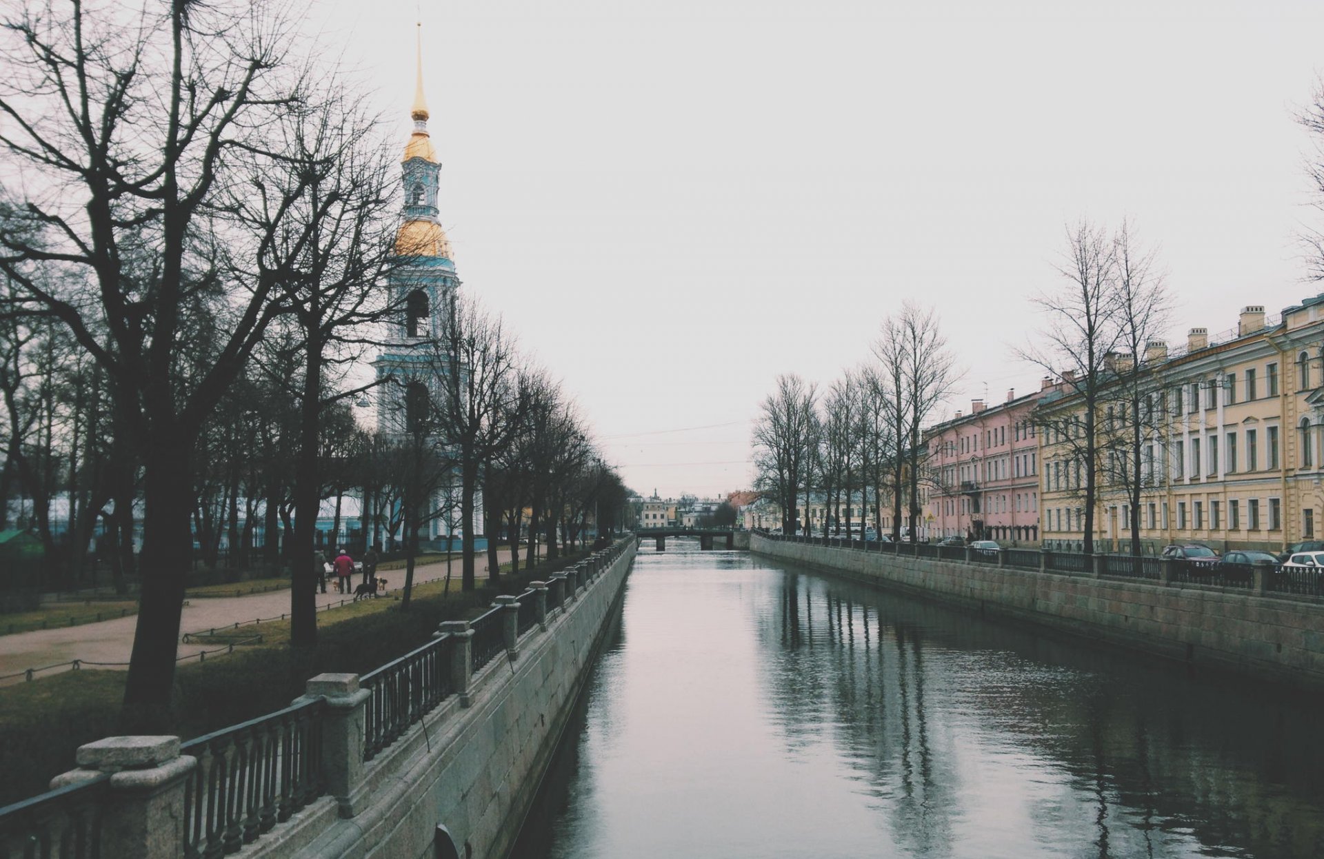 t. petersburg peter russia leningrad spb river