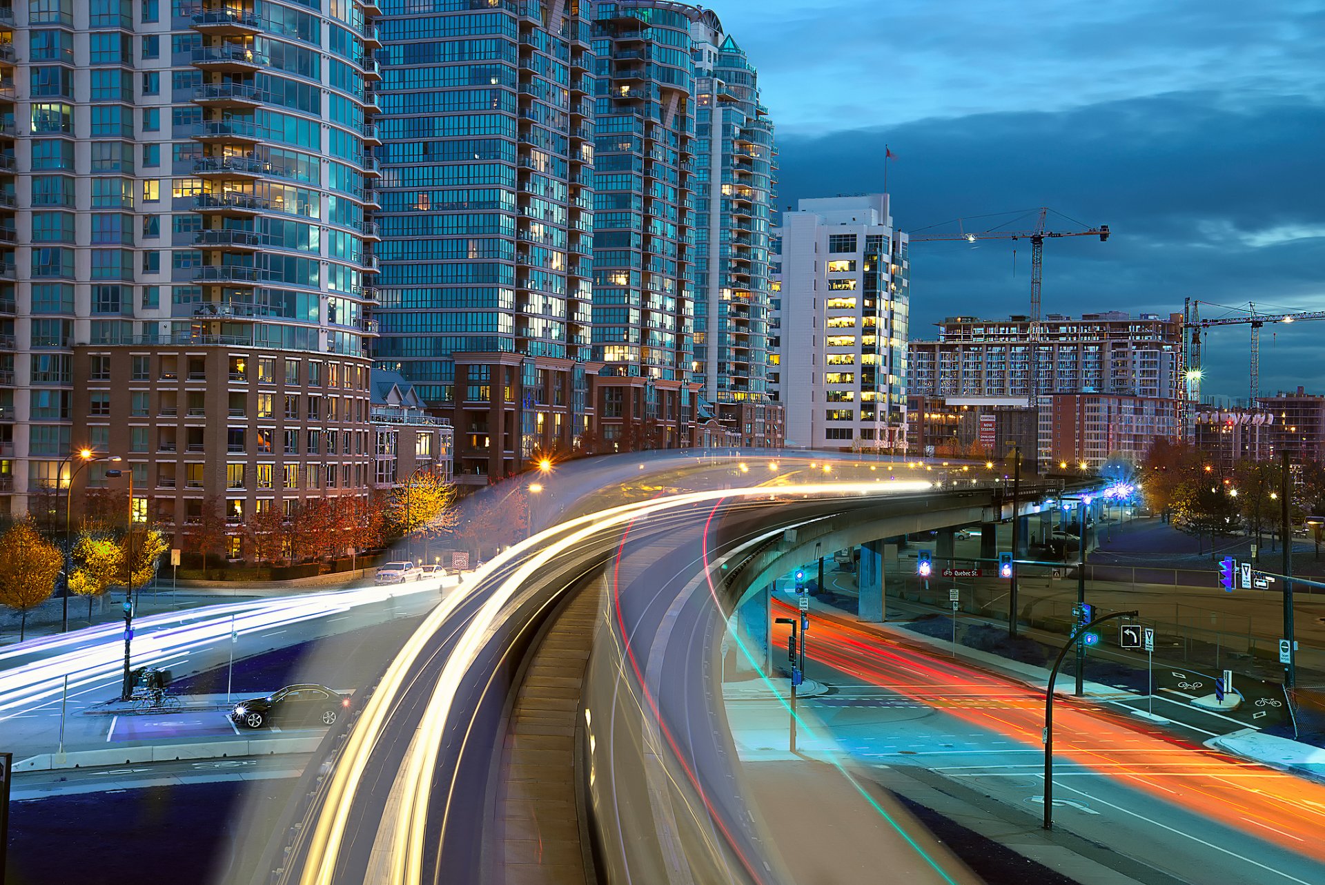 canada città case costruzione gru sera strada luci esposizione treno