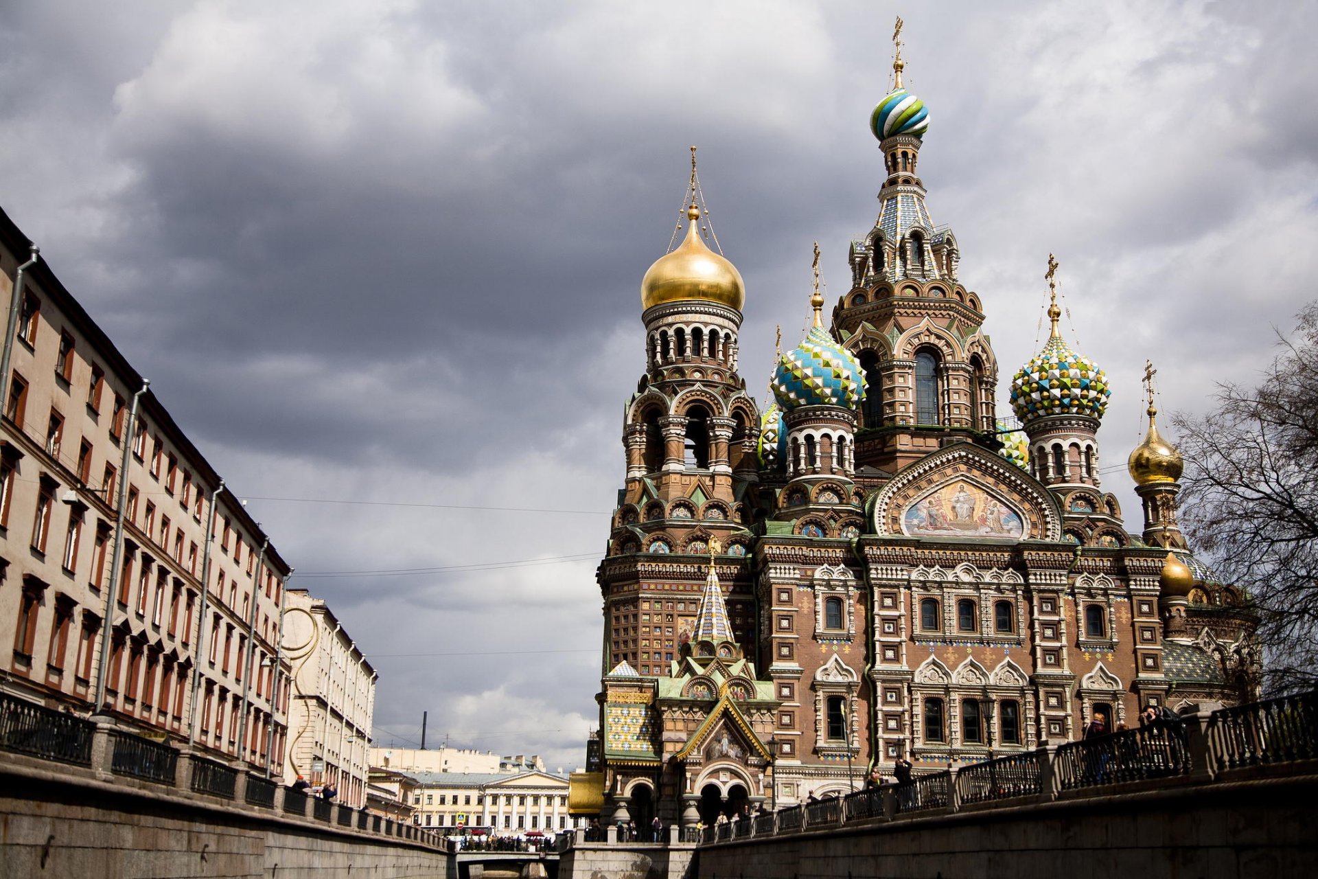 saint-pétersbourg peter russie saint-pétersbourg leningrad ciel temple du sauveur sur le sang