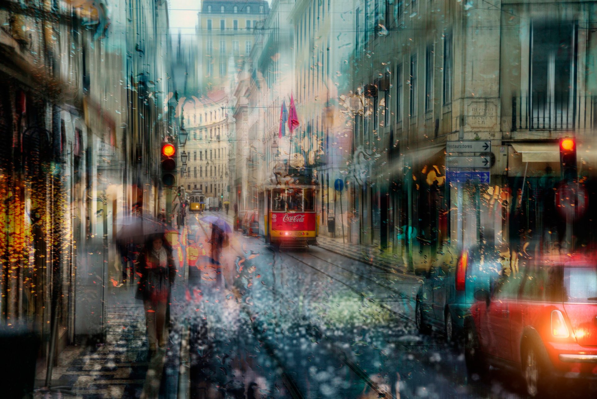 lisbon portugal rain