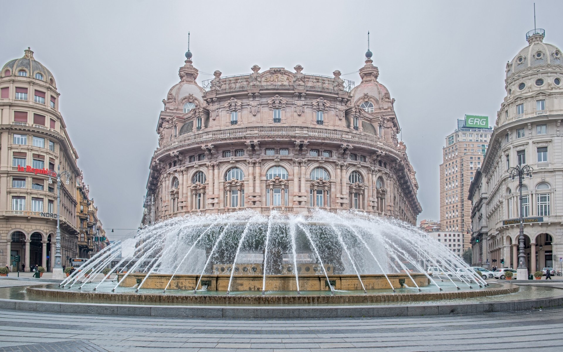 genoa italy fountain square building