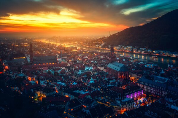 Tramonto sul castello di Heidelberg