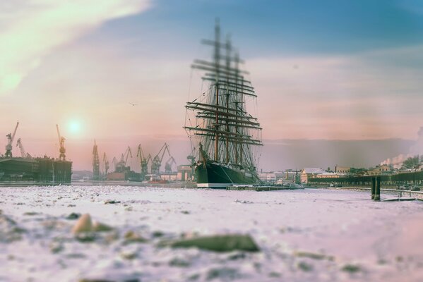 Comment beau Saint-Pétersbourg d hiver et Puissant Bark Sedov