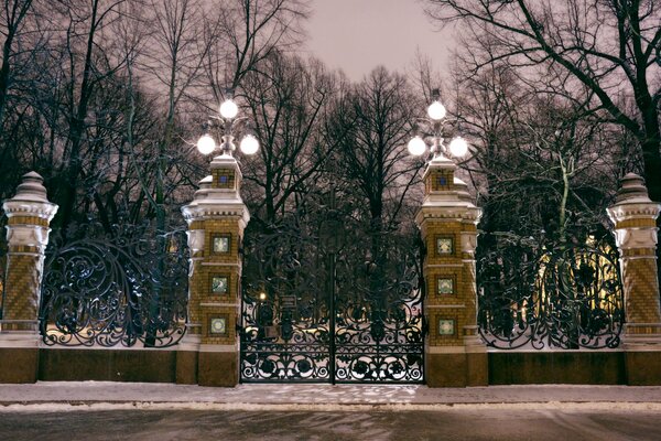 Lattice on the gate in St. Petersburg