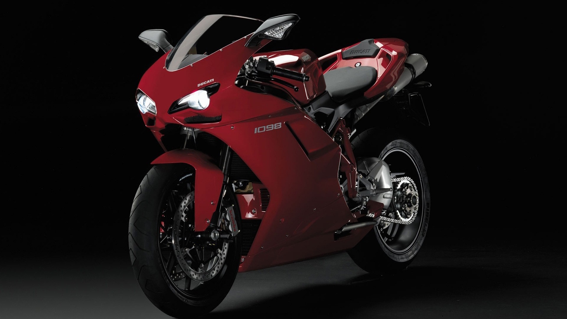 superbike moto ducati millenovantotto