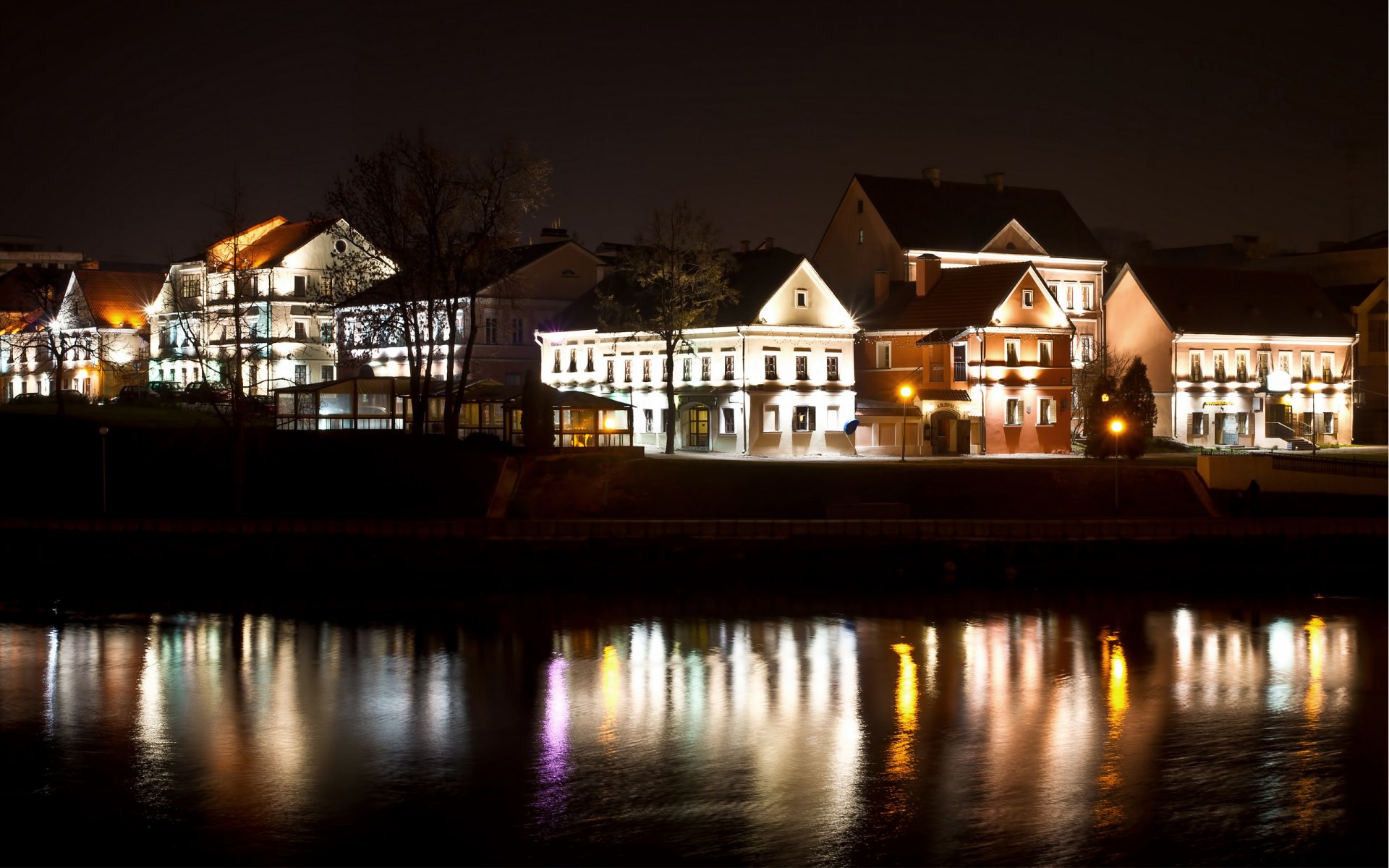 minsk troitskoye night river lights belaru