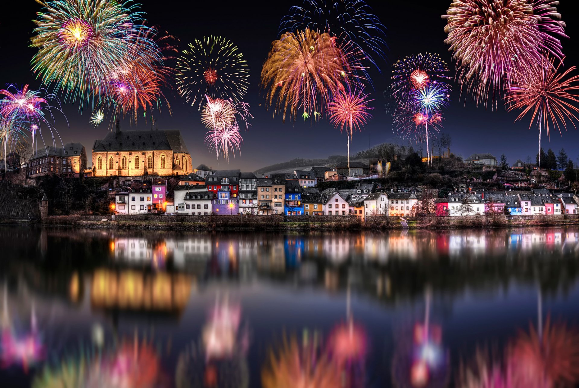 saarburg deutschland neujahr feiertag feuerwerk