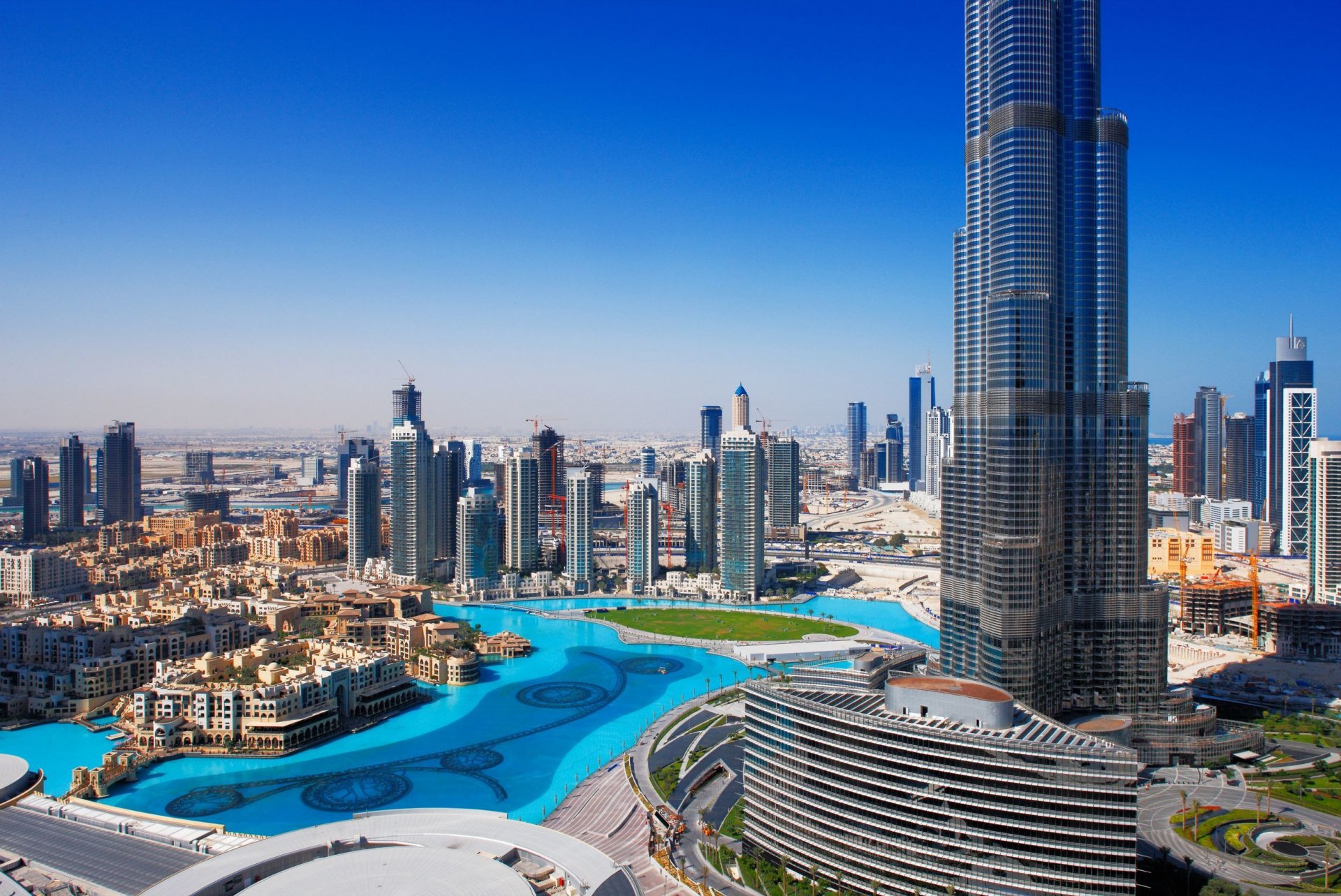 stadt städte dubai burg des kalifen panorama hochhäuser häuser brunnen