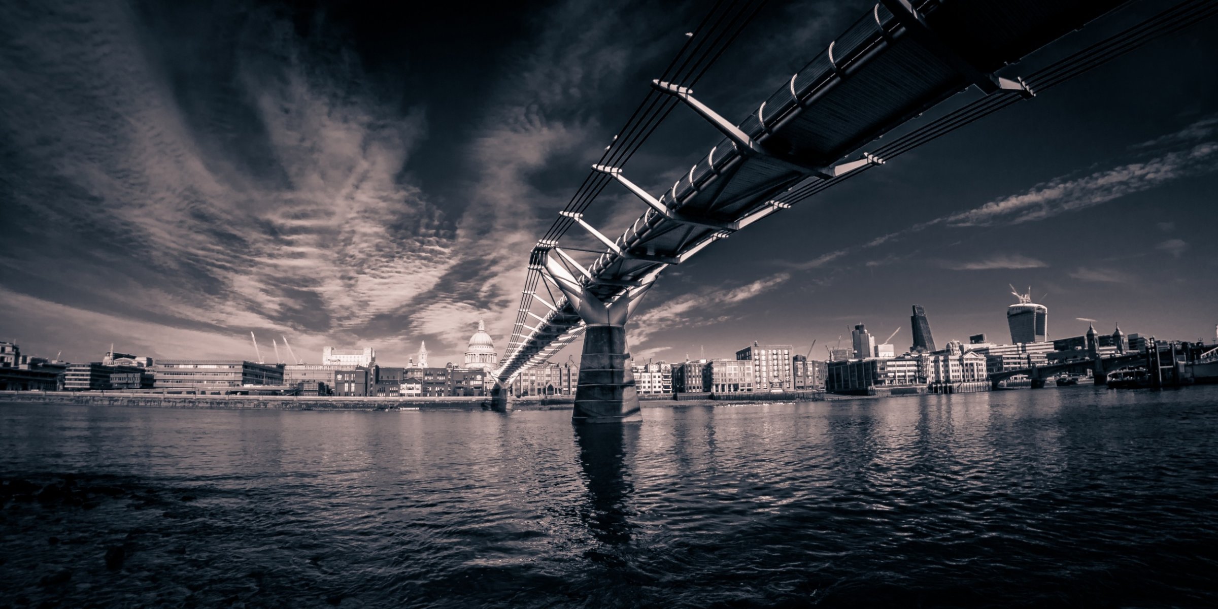 millennium bridge tamiza londyn