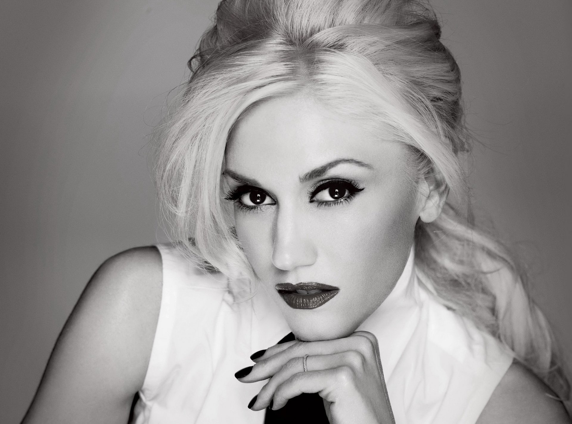 blonde photo singer face gwen stefani