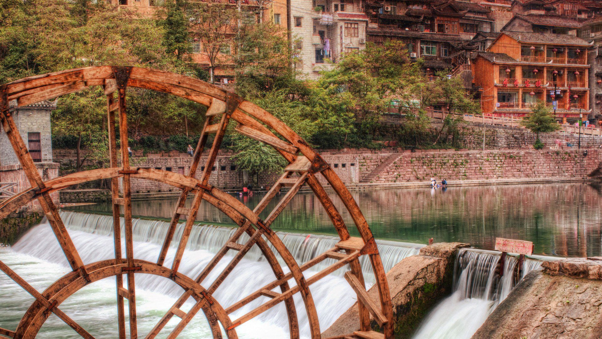 house river stage wheel hdr